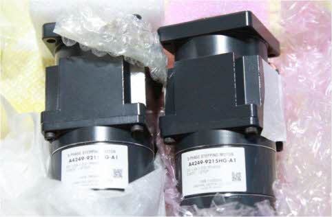 AMAT 5Phase Stepping Motor , A4249-9215H..